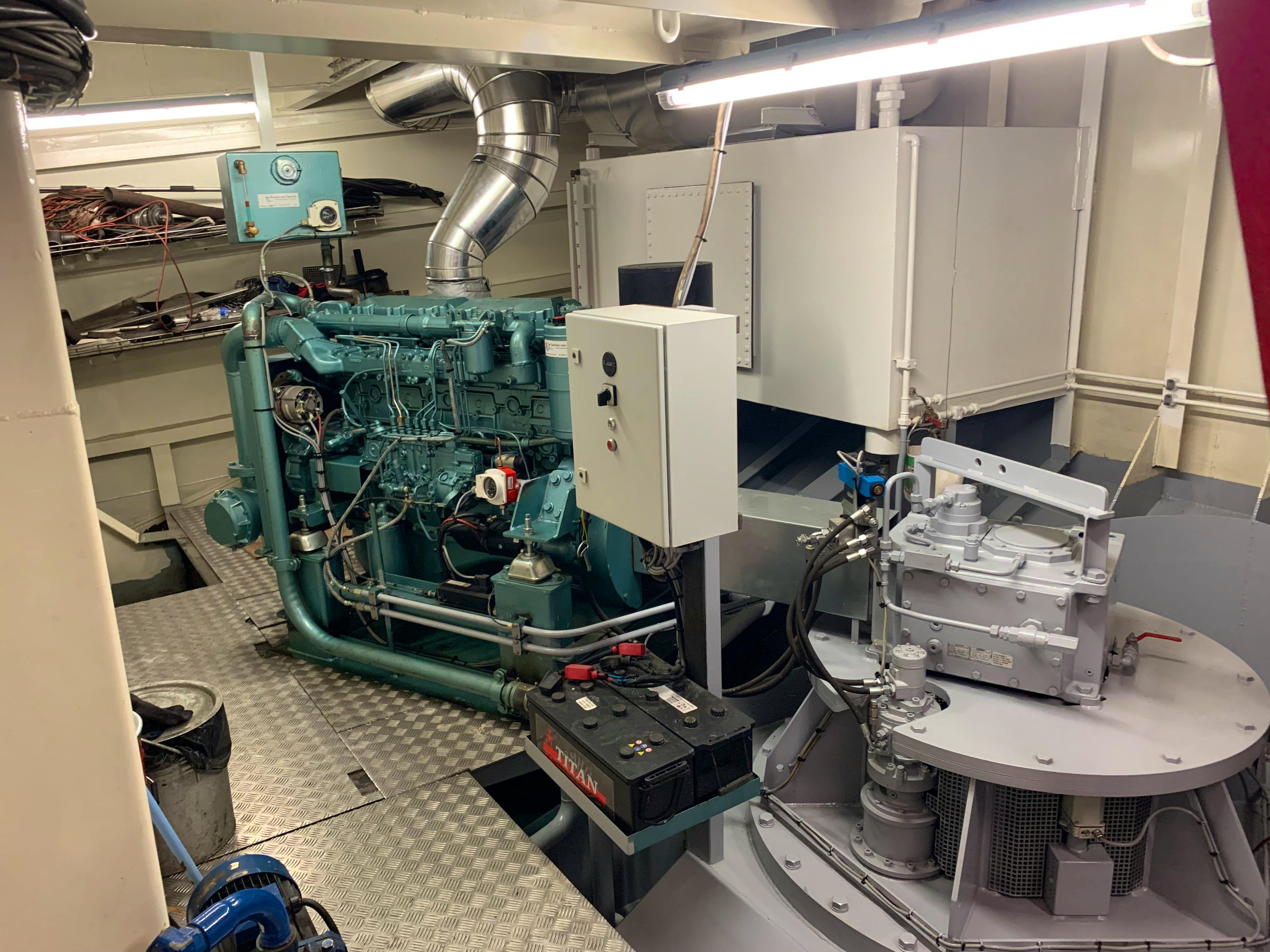 Mask — thumbnail 4