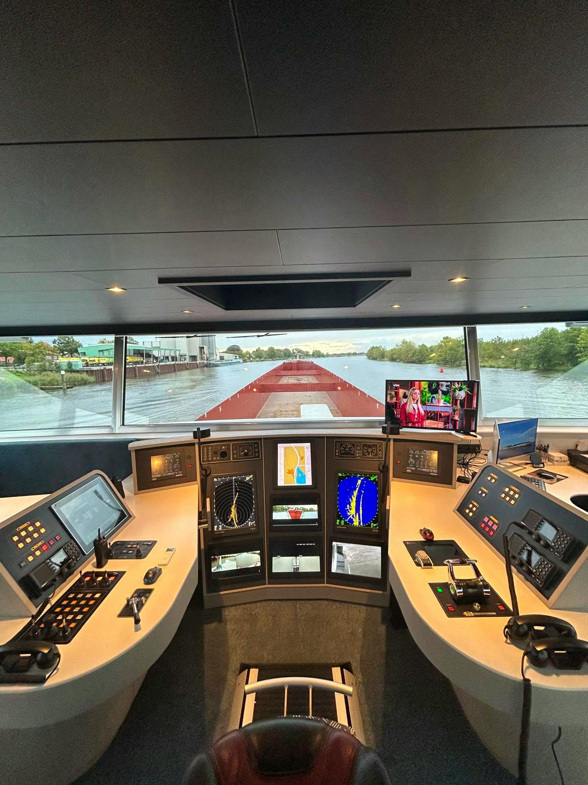 Compari — thumbnail 3