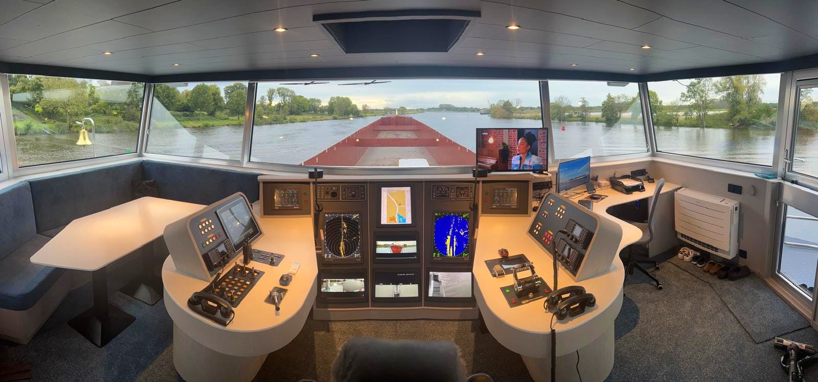 Compari — thumbnail 4